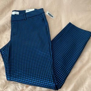 Old Navy Pixie Ankle Pants